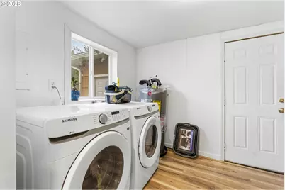 456 Log Cabin St, Independence, OR 97351 - Photo 14