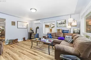 456 Log Cabin St, Independence, OR 97351 - Photo 6