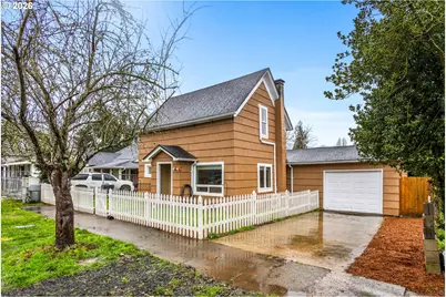 456 Log Cabin St, Independence, OR 97351 - Photo 2