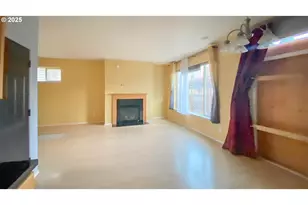 20450 SW Rosemount St, Beaverton, OR 97078 - Photo 2