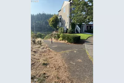 2591 NW 1st Dr, Gresham, OR 97030 - Photo 24