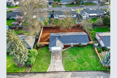 124 E Anchor Ave, Eugene, OR 97404 - Photo 40