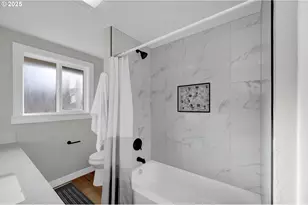 124 E Anchor Ave, Eugene, OR 97404 - Photo 26