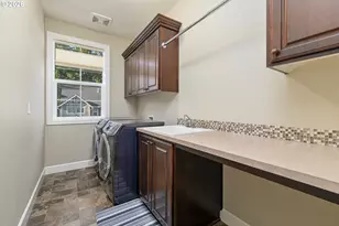 15432 NW Dominion Dr, Portland, OR 97229 - Photo 36