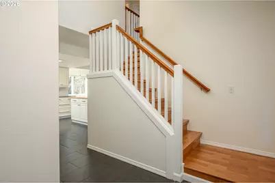 3841 NE 149th Ave, Portland, OR 97230 - Photo 4