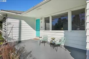 404 NE 108th Ave, Portland, OR 97220 - Photo 4