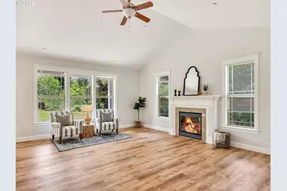 35650 Montrose Ct, Astoria, OR 97103 - Photo 8