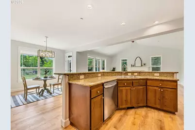 35650 Montrose Ct, Astoria, OR 97103 - Photo 14