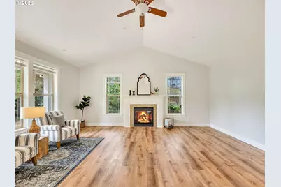35650 Montrose Ct, Astoria, OR 97103 - Photo 12