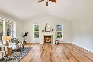 35650 Montrose Ct, Astoria, OR 97103 - Photo 12