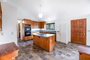 1783 Graham Dr, Eugene, OR 97405 - Photo 14