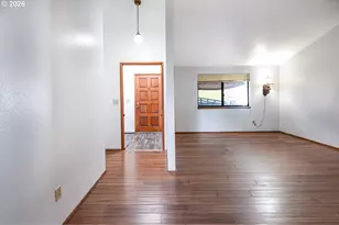 1783 Graham Dr, Eugene, OR 97405 - Photo 12