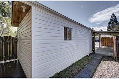 12429 SE Mill Ct, Portland, OR 97233 - Photo 34