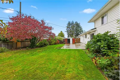 2555 NE 146th Dr, Portland, OR 97230 - Photo 36
