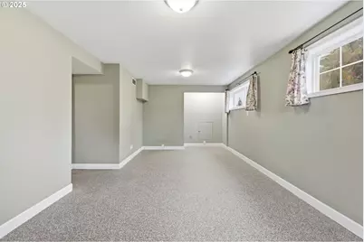 2555 NE 146th Dr, Portland, OR 97230 - Photo 30