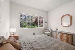 10834 NE Holly St, Hillsboro, OR 97006 - Photo 16
