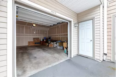 10834 NE Holly St, Hillsboro, OR 97006 - Photo 32