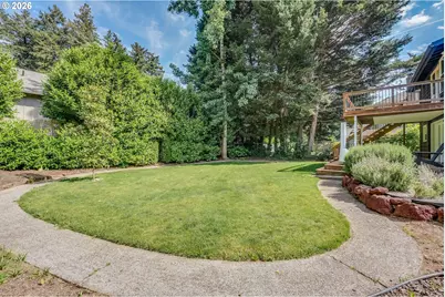 4391 Upper Dr, Lake Oswego, OR 97035 - Photo 32