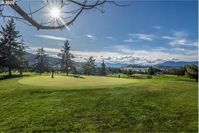 702 Divot Loop, Sutherlin, OR 97479 - Photo 36