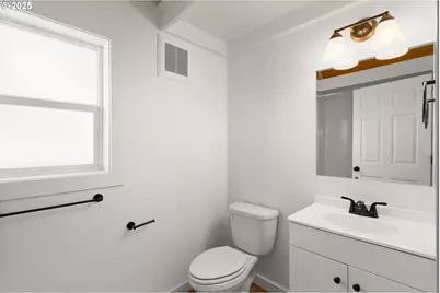 12530 SW Brookside Ave, Portland, OR 97223 - Photo 16