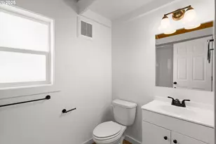 12530 SW Brookside Ave, Portland, OR 97223 - Photo 16