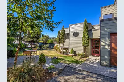 525 Heceta Pl, Hammond, OR 97121 - Photo 2