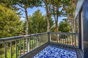 525 Heceta Pl, Hammond, OR 97121 - Photo 12