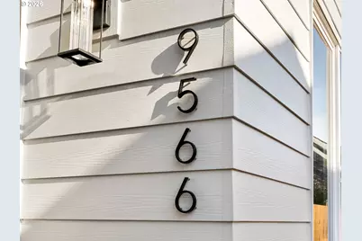 9566 N Buchanan Ave, Portland, OR 97203 - Photo 2