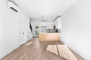 9566 N Buchanan Ave, Portland, OR 97203 - Photo 4