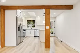 6050 Fernbrook St, Lake Oswego, OR 97035 - Photo 10