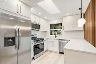 6050 Fernbrook St, Lake Oswego, OR 97035 - Photo 10