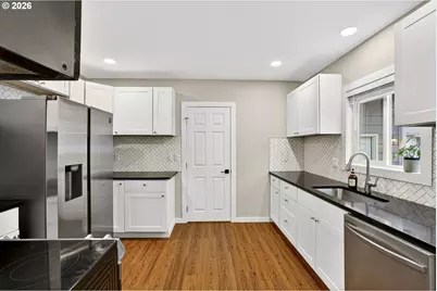 155 E Rose St, Lebanon, OR 97355 - Photo 14