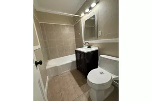 8241 SE Raymond Ct, Portland, OR 97266 - Photo 6