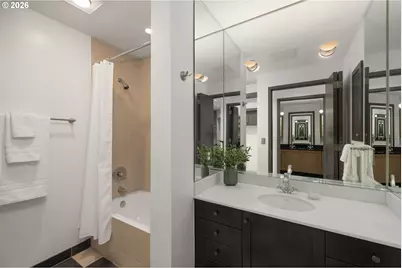 420 NW 11th Ave #915, Portland, OR 97209 - Photo 28