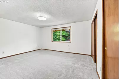 2030 SE Paloma Dr, Gresham, OR 97080 - Photo 14