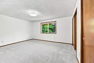 2030 SE Paloma Dr, Gresham, OR 97080 - Photo 14