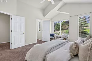 20452 Hoodview Ave, West Linn, OR 97068 - Photo 16