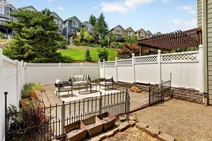 20452 Hoodview Ave, West Linn, OR 97068 - Photo 6