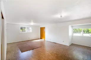 184 E Hatton Ave, Eugene, OR 97404 - Photo 24