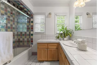 5321 SW Menefee Dr, Portland, OR 97239 - Photo 22