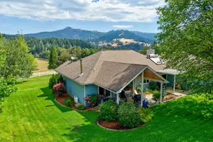 2929 Little River Rd, Glide, OR 97443 - Photo 22