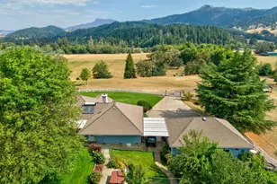 2929 Little River Rd, Glide, OR 97443 - Photo 20