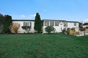 955 NE Mill St, Waldport, OR 97394 - Photo 6