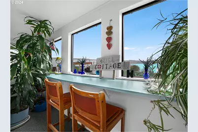 955 NE Mill St, Waldport, OR 97394 - Photo 10