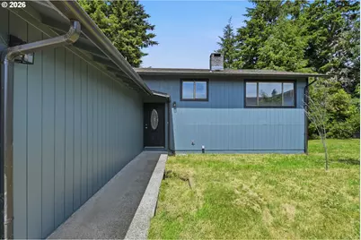 471 Camellia Ct, Reedsport, OR 97467 - Photo 2