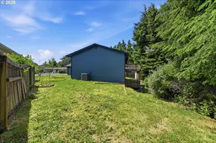 471 Camellia Ct, Reedsport, OR 97467 - Photo 40