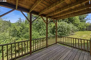 471 Camellia Ct, Reedsport, OR 97467 - Photo 38