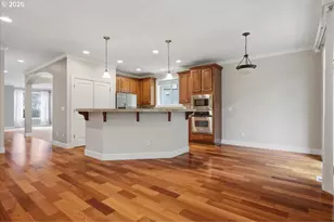 12647 SW 21st Ct, Lake Oswego, OR 97035 - Photo 14