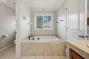 12647 SW 21st Ct, Lake Oswego, OR 97035 - Photo 28