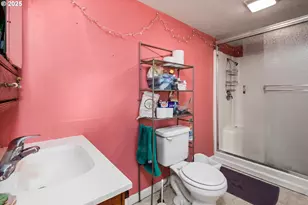 490 W 4th Ave, Eugene, OR 97401 - Photo 10